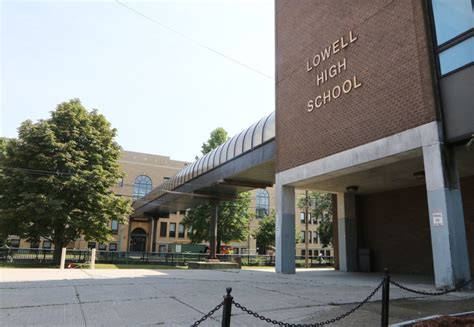 Lowell Police determine bomb threat found at high school not credible