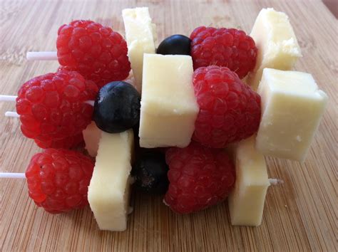 Red White and Blue Berry Cheese Bites - Easy 4th of July Appetizer Recipe | Erin Palinski-Wade