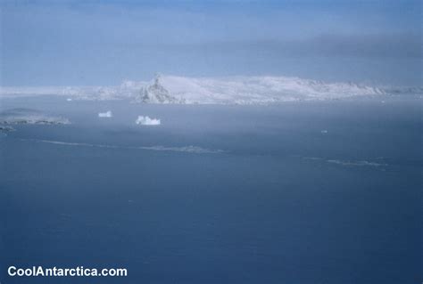 Thumbnails - Signy Island Antarctica base dusk - Free use pictures of Antarctica