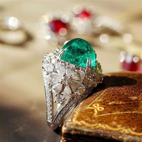 Gorgeous Green Rings for Women Wedding Engagement Ring Gift for Wife, Girlfriend, Mom, Daughter ...