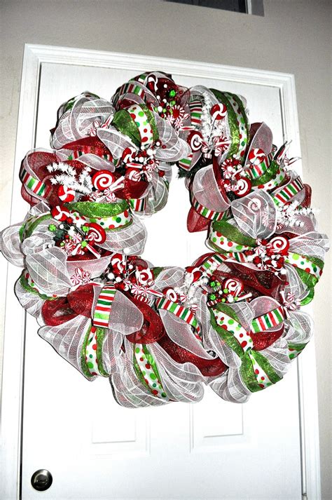 Christmas Wreath using wired mesh ribbons | Craft Ideas | Pinterest ...