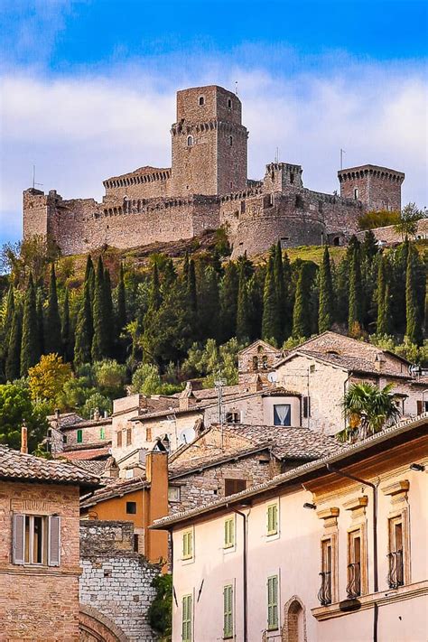 Top 7 Things To Do in Assisi, Italy in 1 Day - Julia's Album