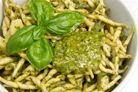 Trofie al pesto | Italia