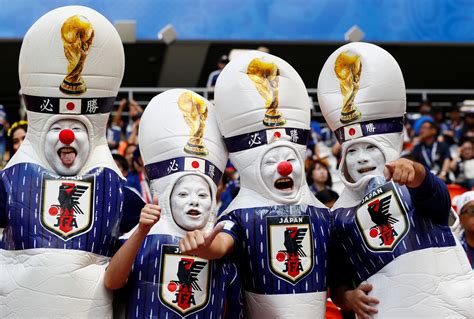 Polite Japan Fans Clean Stadium After World Cup Win - Newsweek