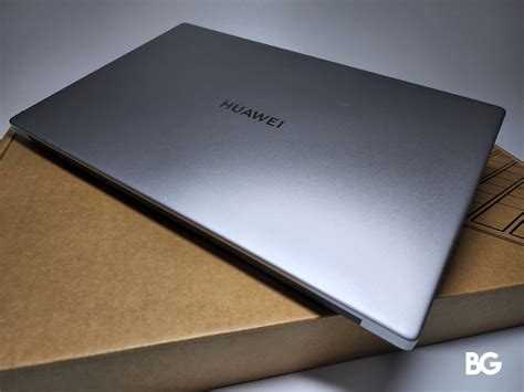 Unboxing The HUAWEI MateBook D15 Laptop - BunnyGaming.com