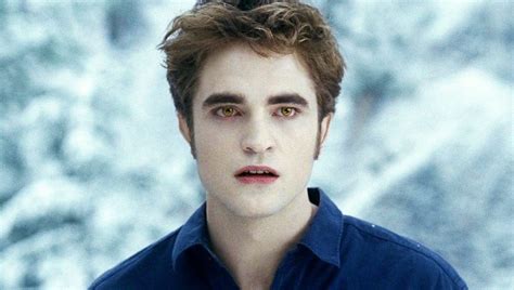 Vampire Turns Into A Bat: Robert Pattinson Is The New Batman! – Filmymantra