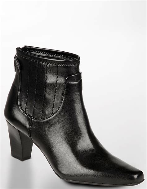 Franco Sarto Tempo Leather Booties in Black - Lyst