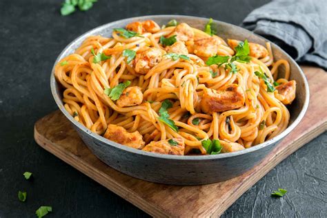 Chicken Spaghetti in Tomato Basil Sauce Recipe by Archana's Kitchen