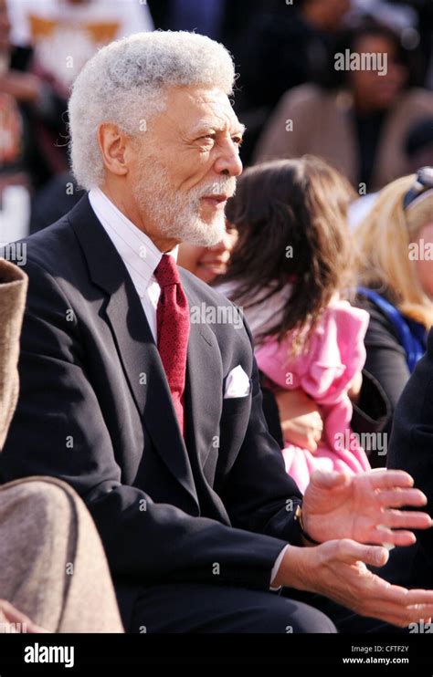 New Oakland, Calif. mayor Ron Dellums applauds a speech during a Martin ...