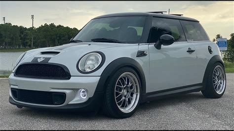 MINI COOPER S R56 REVIEW! - YouTube