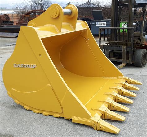 Dig Bucket - Excavators and Wheel Loader Attachments