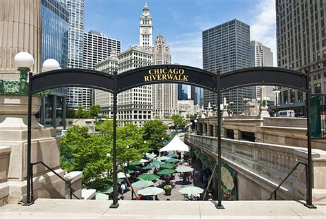 18 Top-Rated Tourist Attractions in Chicago | PlanetWare