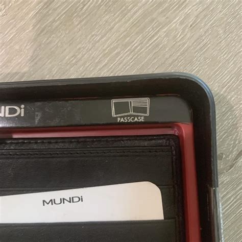 Mundi Men’s Black Leather Wallet Passcase Bi Fold... - Depop