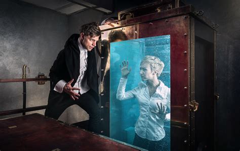 Great Houdini Escape Room: The Legendary Complicated Escape Room ...