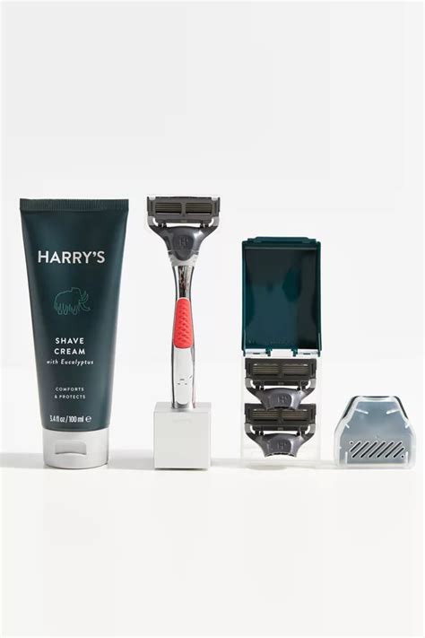 Harry’s Winston Shave Gift Set | Urban Outfitters