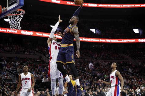 10 spectacular photos of LeBron James dunking to get you hyped for the ...