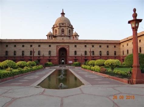 A green Oasis - Review of Rashtrapati Bhavan, New Delhi, India ...