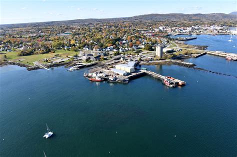 Rockland and Camden, Maine from the air – Philip Greenspun’s Weblog