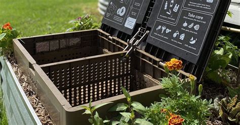 Step-by-step guide to setting up a home composting system | The Seattle ...