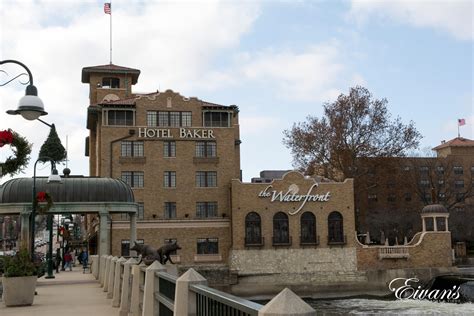 Hotel Baker Wedding - One of the oldest wedding venues in Illinois