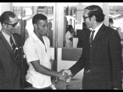 ‘True icon’ Irvine Shillingford dies | Sports | Jamaica Gleaner