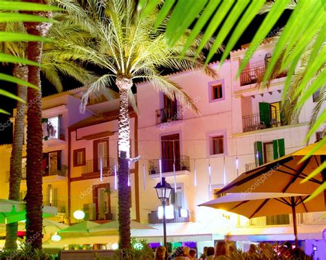 Ibiza island nightlife in Eivissa town — Stock Photo © lunamarina #7318715