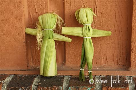 Corn Husk Dolls - Wee Folk Art