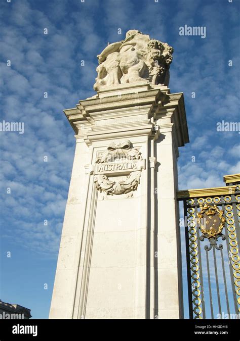 Australia Gate, Buckingham Palace Stock Photo - Alamy