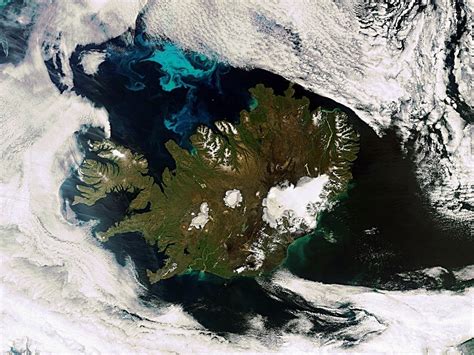 Iceland's Hekla Volcano Close to Erupting, Scientist Claims | Live Science