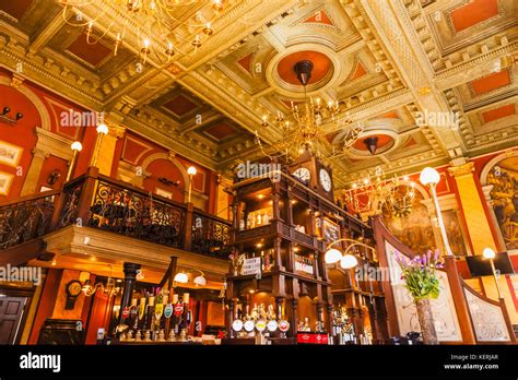 The old bank of england pub fleet street london hi-res stock photography and images - Alamy