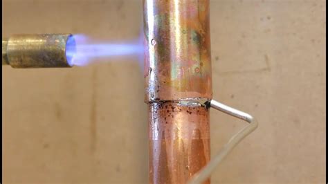 How to CORRECTLY Solder A Vertical Copper Pipe (Complete Guide ...