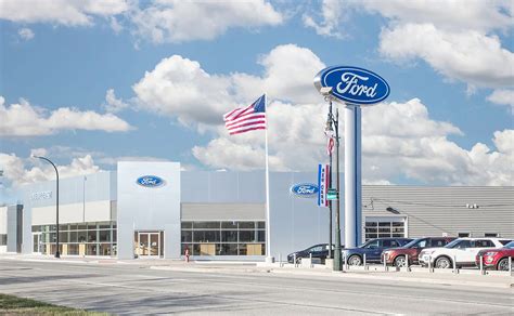 Ford car dealership worker dismissed after anti-UAW comment | Automotive News