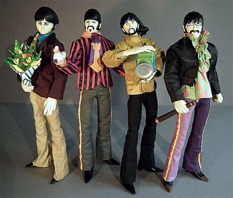 Beatles yellow submarine characters plandetransformacion.unirioja.es