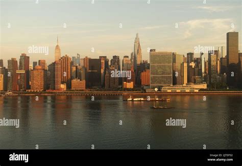 Manhattan skyline from Long Island, New York City, New York, USA Stock ...