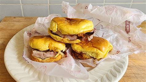 The Takeout on Twitter: "Arby’s New Sliders Just Don’t Feel Very Arby’s http://dlvr.it/SnQQPw"