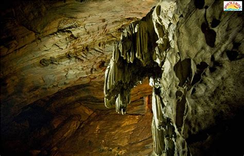 MIRACLE: TOURISM IN INDIA: THE BORRA CAVES ,VISAKHAPATNAM,ANDHRA PRADESH