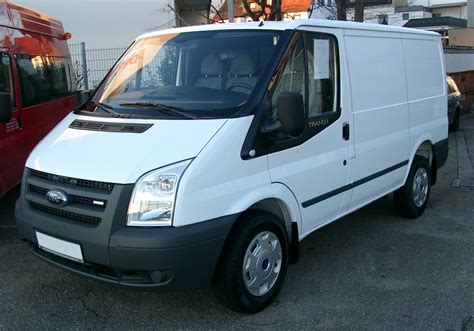File:Ford Transit front 20071124.jpg - Wikipedia