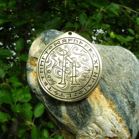 Uruz rune talisman Rune pendant Viking necklace nordic | Etsy