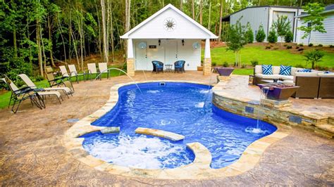 The Brilliant - freeform fiberglass swimming pool with spa - Imagine Pools