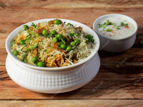 Premium Photo | Traditional hyderabadi vegetable veg dum biryani with ...