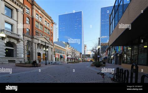 Downtown regina skyline saskatchewan canada hi-res stock photography ...