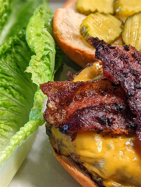 Bacon - The ultimate burger topping! : r/Bacon