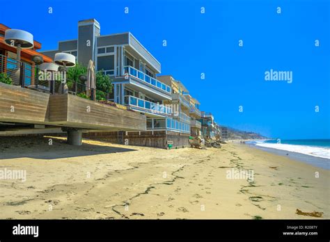 Malibu beach houses hi-res stock photography and images - Alamy