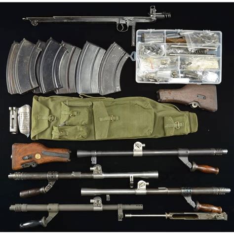 LARGE GROUPING OF BREN LMG PARTS & ACCESSORIES.