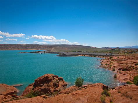 Kayaking at Sand Hollow State Park, Utah - Trek With Us