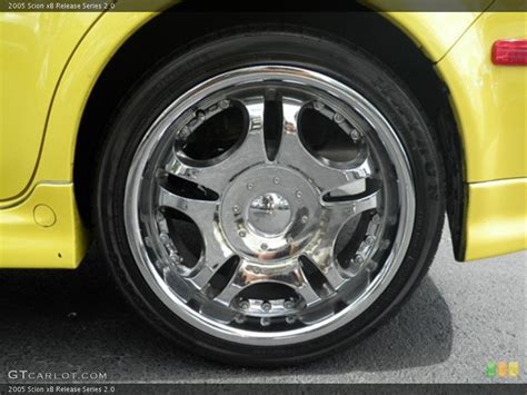 2005 Scion xB Custom Wheel and Tire Photo #71655310 | GTCarLot.com