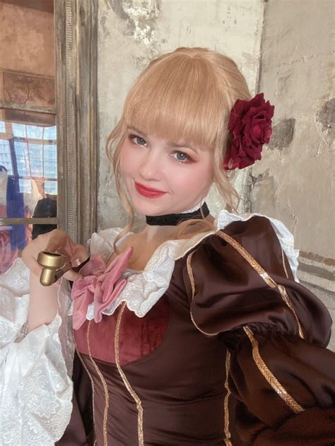 Beatrice Cosplay : r/umineko