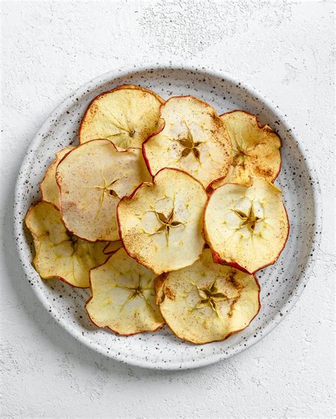 Dehydrator Apple Chips [+ Air Fryer| Cinnamon Apple Slices] - Food ...