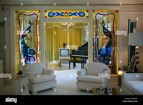 USA, Tennessee, Memphis, Graceland, Living Room Stock Photo - Alamy