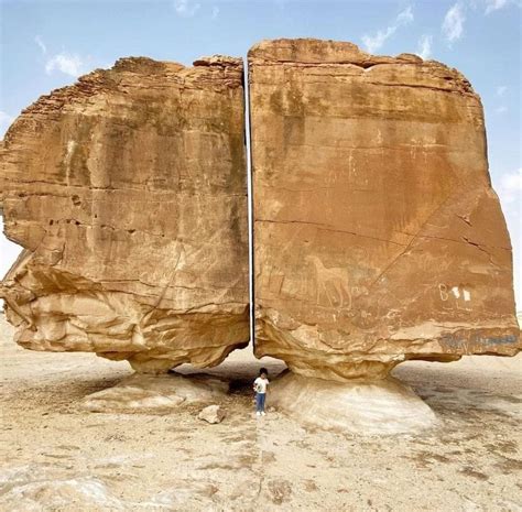 17 best r/middleeasthistory images on Pholder | The Al-Naslaa rock in Tayma oasis, Saudi Arabia